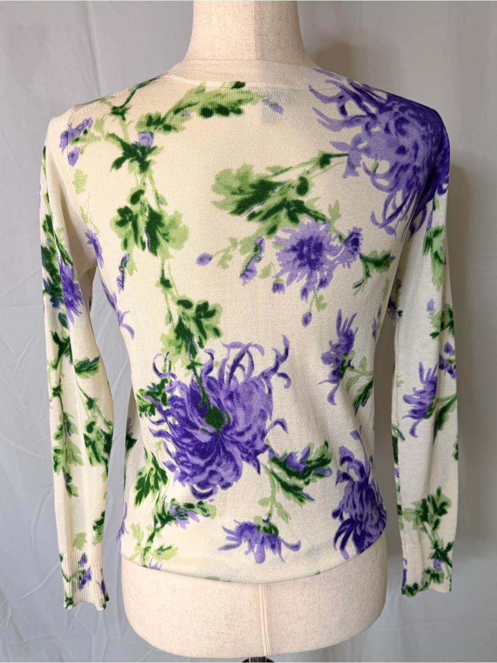 Talbots Cream Sweater with lavender Floral and Green Leaf pattern. silk,cotton, - Picture 2 of 9